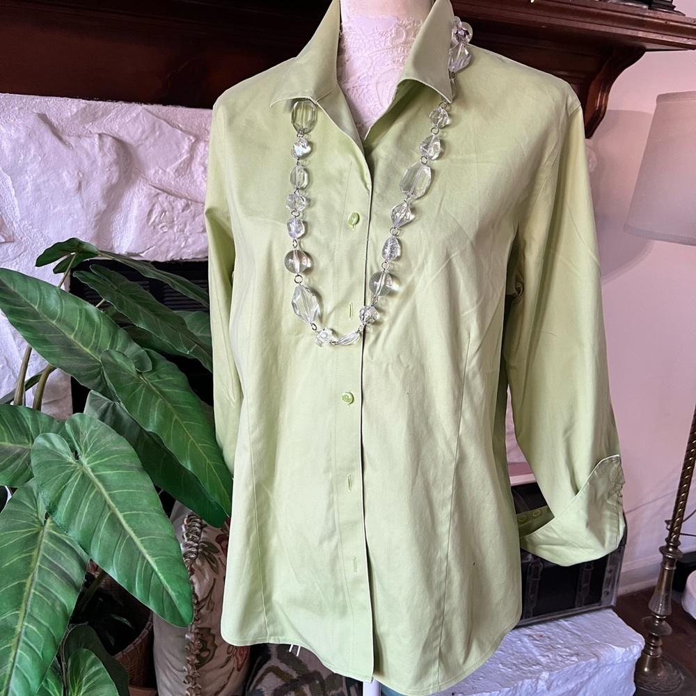 Chico's Soft Lime Green Button down Shirt Blouse 3/4 Sleeves  Size Large
